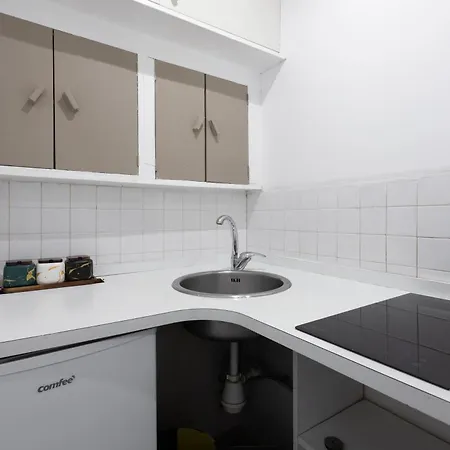Prefetti Lovely Flat
