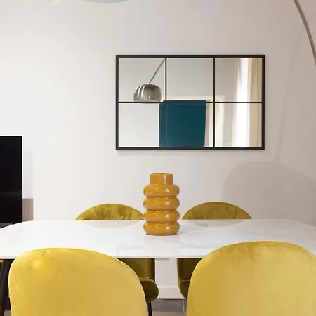 Prefetti Lovely Flat
